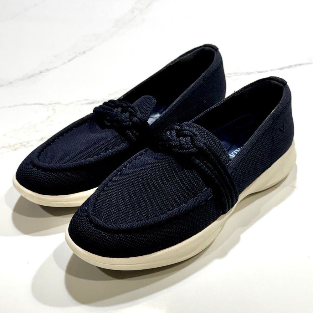 Vivaia Iasmin Walker Pro Hybrid Water resistant Loafers. Navy Blue. Size 37.